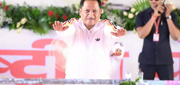 अंतरराष्ट्रीय योग दिवस मं अंबिकापुर ले मुख्यमंत्री विष्णुदेव साय के संदेश – “नियमित योग अपनावव, स्वस्थ अउ निरोग जीवन बनावव”