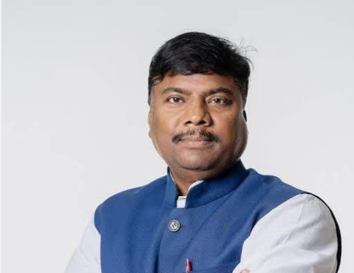 सहयोग केंद्र मं वन मंत्री केदार कश्यप सुनिन 200 ले जियादा कार्यकर्ता मन के बात, कई मामला मं तुरंत कार्रवाई के देइन निर्देश