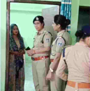 जबलपुर म संदिग्ध गतिविधि के शिकायत ऊपर पुलिस के छापा, 5 पुरुष अउ 2 महिला हिरासत म, जांच जारी