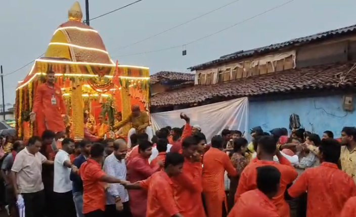 कोरबा के दादर गांव में आस्था के रंग बिखरे, रथ द्वितीया पर्व पर उमड़ा जनसैलाब