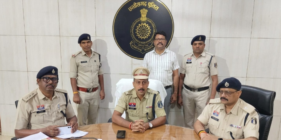 बेमेतरा के इंडियन ओवरसीज बैंक मं 14.56 करोड़ के घोटाला, मुख्य आरोपी तत्कालीन मैनेजर विनीत दास तमिलनाडु ले गिरफ्तार