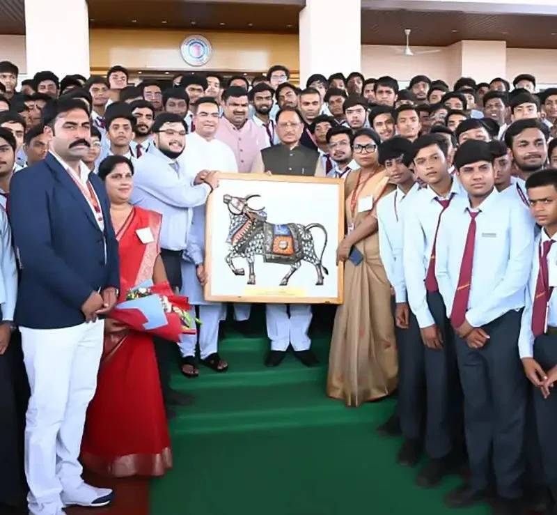 विधानसभा बनिस लोकतंत्र के पाठशाला, भिलई के छात्र-छात्रा मन सदन के कार्यवाही देख लोकतांत्रिक व्यवस्था ला समझिन, मुख्यमंत्री विष्णुदेव साय कहिन– आज के विद्यार्थी मनच विकसित छत्तीसगढ़ के भविष्य