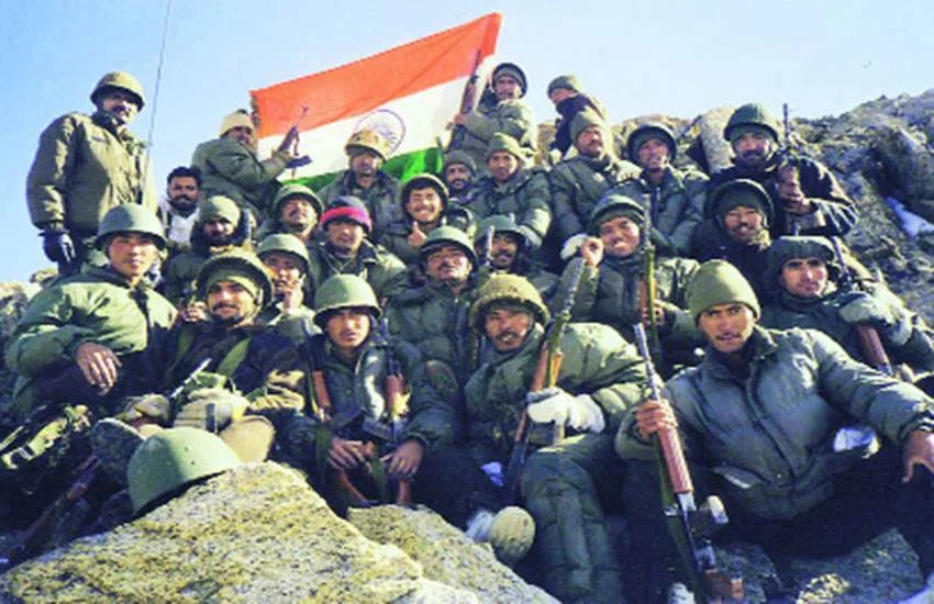 कारगिल जंग के अनकही कहानी: पहाड़ी मं दुश्मन ले लड़त रहिस सेना, दिल्ली मं चलत रहिस दूसरा मोर्चा; जनरल मलिक के किताब ले खुलिस कई राज