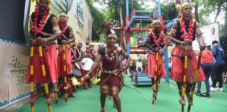 हरेली तिहार: छत्तीसगढ़ के माटी, खेती-किसानी अउ हरियाली के पहिली पहचान, जानव परंपरा अउ महत्व