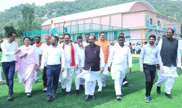 कांकेर ला मिलिस खेल के नवा ठिकाना, 9.40 करोड़ के लागत ले बने मिनी स्टेडियम अउ इनडोर हॉल के लोकार्पण