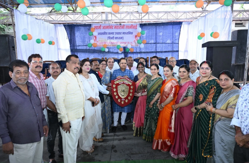 शिक्षा, नवाचार और नशामुक्ति से मजबूत होगा समाज : अमर अग्रवाल, बेटियों के सशक्तिकरण और राष्ट्र निर्माण का दिया संदेश