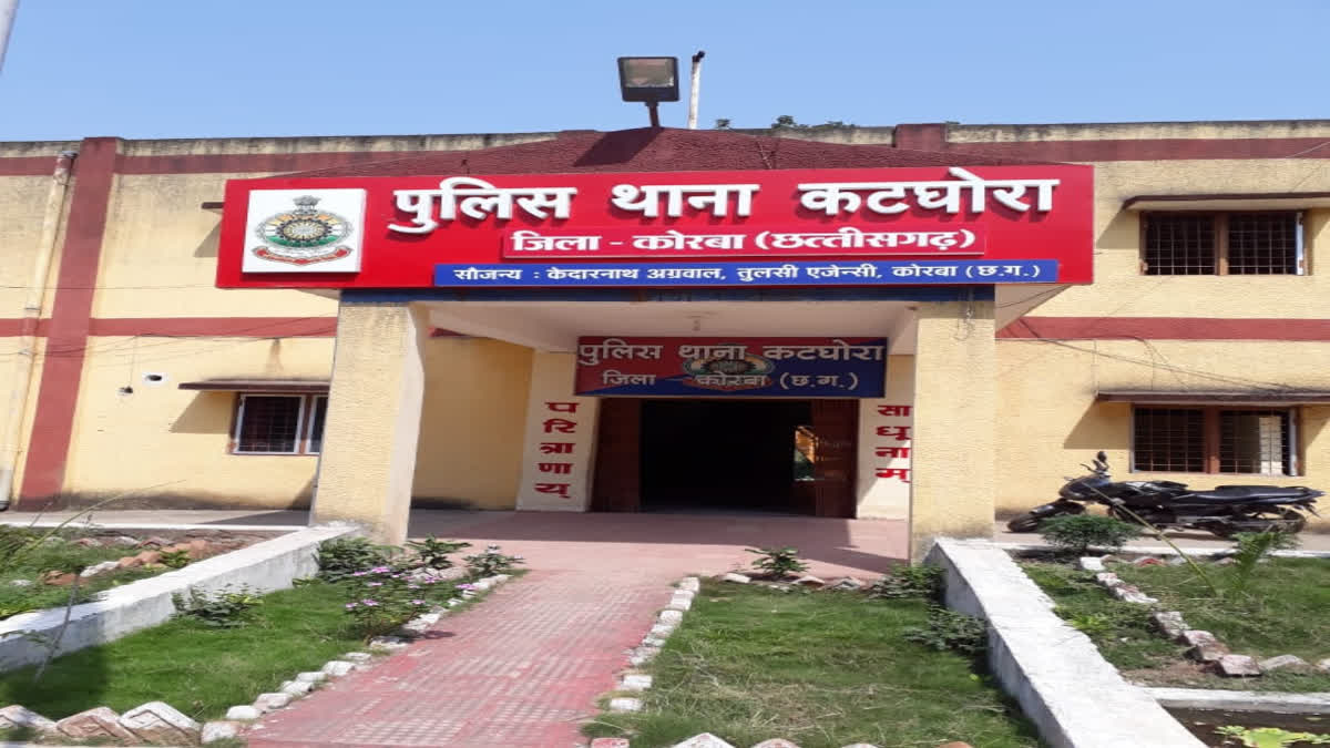 कटघोरा थाना में रिश्वतखोरी के आरोप पर बड़ी कार्रवाई, दो आरक्षक तत्काल प्रभाव से निलंबित