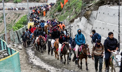 अमरनाथ यात्रा पर बारिश का ब्रेक: भारी बारिश अउ भूस्खलन के चलते यात्रा अस्थायी रूप ले स्थगित, उमर अब्दुल्ला बोले- सुरक्षा पहिली प्राथमिकता