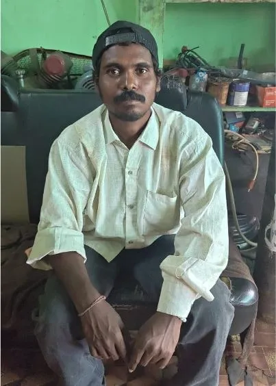 धमतरी में रहस्यमयी मामला: मरे समझकर किया अंतिम संस्कार, 17 दिन बाद जिंदा लौटा युवक मोतीलाल विश्वकर्मा