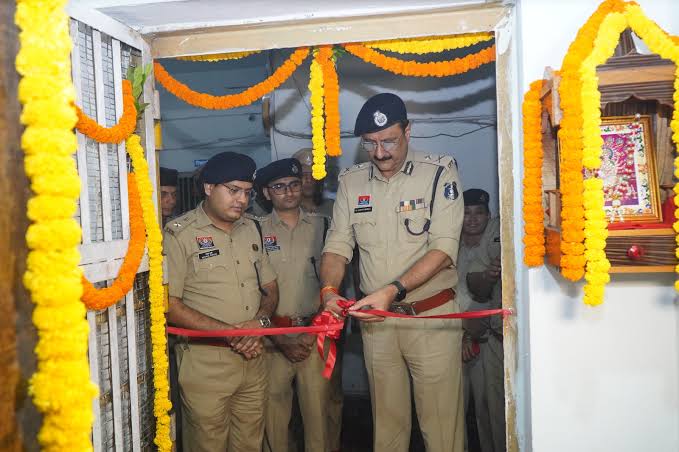 रायपुर पुलिस का बड़ा डिजिटल कदम: थाना गंज में शुरू हुई ‘ई-मालखाना’ प्रणाली, अब जप्त माल का रिकॉर्ड होगा पूरी तरह पारदर्शी