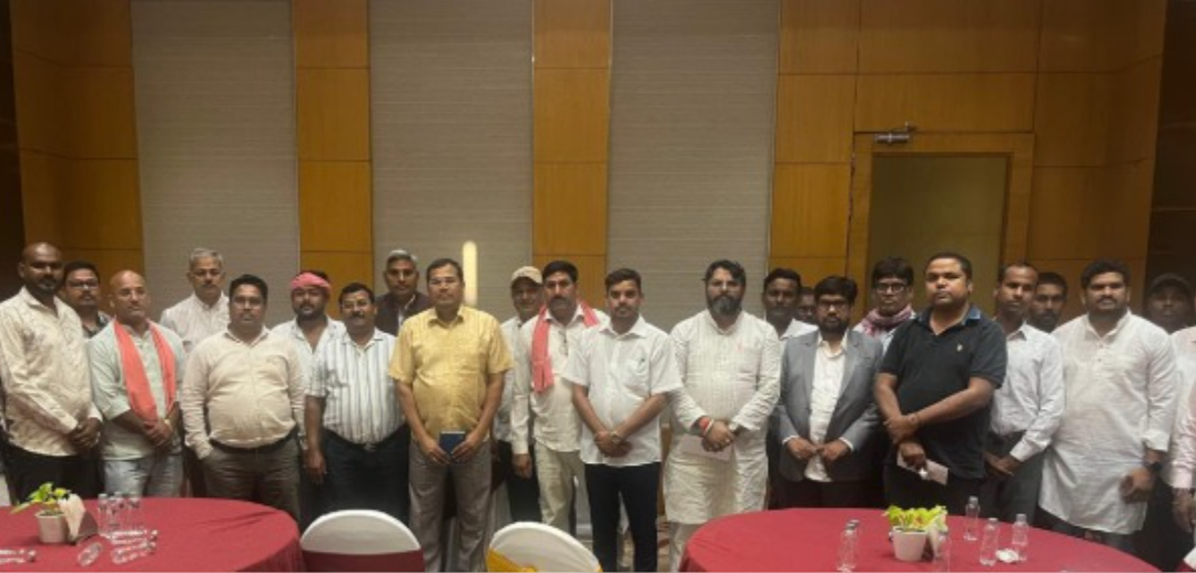 1810 बुजुर्गों को मुफ्त बस पास, छत्तीसगढ़ की पहल गोल्डन बुक ऑफ वर्ल्ड रिकॉर्ड्स में दर्ज